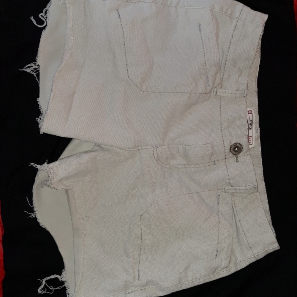 Levi khaki colored cutoffs